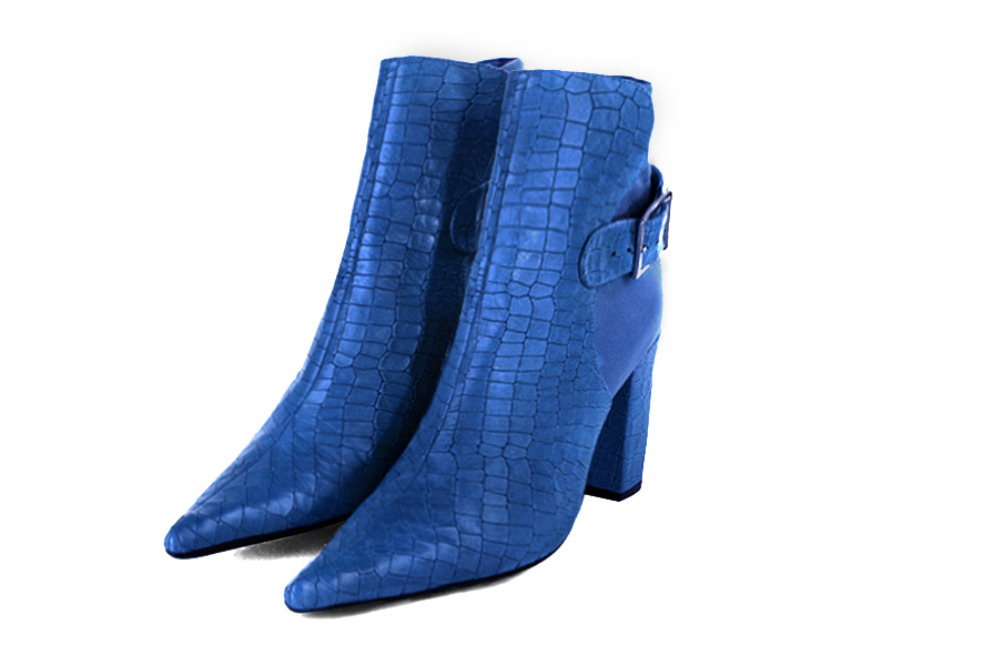 Electric blue women's ankle boots with buckles at the back. Pointed toe. High block heels. Front view - Florence KOOIJMAN
